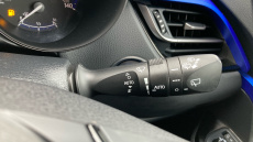 Toyota C-HR 2.0 Hybrid Dynamic 5dr CVT Hybrid Hatchback